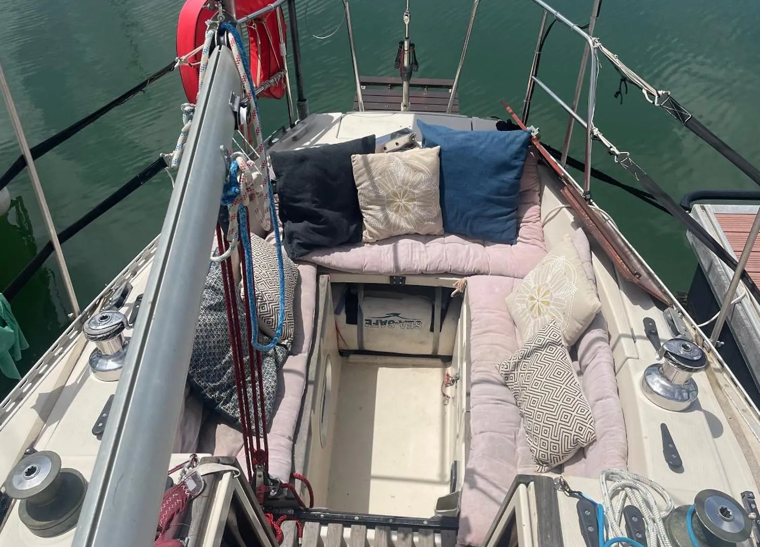 ホテル Dormez Sur L'Eau Sejour Sur Un Voilier Studio A La Marina Du Gosier ル・ゴジエ グアドループ
